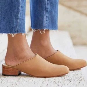 Nisolo Brown Suede Mariella Clogs Mules 7.5